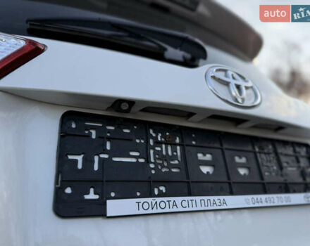 Белый Тойота РАВ 4, объемом двигателя 2 л и пробегом 98 тыс. км за 18200 $, фото 20 на Automoto.ua