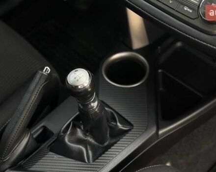 Белый Тойота РАВ 4, объемом двигателя 2.23 л и пробегом 182 тыс. км за 14500 $, фото 61 на Automoto.ua