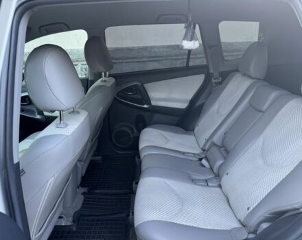 Білий Тойота РАВ 4, об'ємом двигуна 0 л та пробігом 158 тис. км за 9400 $, фото 23 на Automoto.ua