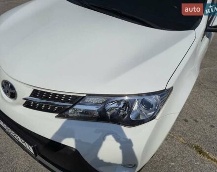 Белый Тойота РАВ 4, объемом двигателя 2.23 л и пробегом 117 тыс. км за 19999 $, фото 2 на Automoto.ua