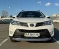 Белый Тойота РАВ 4, объемом двигателя 2.49 л и пробегом 166 тыс. км за 15000 $, фото 1 на Automoto.ua
