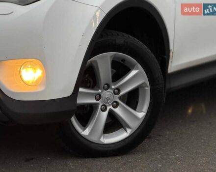 Білий Тойота РАВ 4, об'ємом двигуна 2.23 л та пробігом 209 тис. км за 14900 $, фото 6 на Automoto.ua