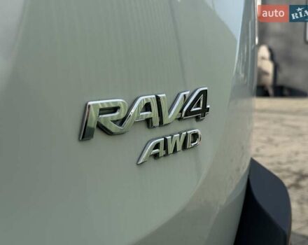 Белый Тойота РАВ 4, объемом двигателя 2.23 л и пробегом 182 тыс. км за 14500 $, фото 19 на Automoto.ua