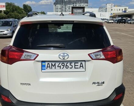 Тойота РАВ 4 2013 в Житомире на Automoto.ua Белый Тойота РАВ 4, объемом двигателя 2.2 л и пробегом 199 тыс. км за 16500 $, фото 3 на Automoto.ua