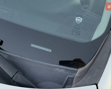 Тойота РАВ 4 2013 в Тернополе на Automoto.ua Белый Тойота РАВ 4, объемом двигателя 2.49 л и пробегом 169 тыс. км за 15999 $, фото 13 на Automoto.ua