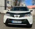 Белый Тойота РАВ 4, объемом двигателя 2.49 л и пробегом 147 тыс. км за 16000 $, фото 1 на Automoto.ua