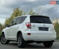 Білий Тойота РАВ 4, об'ємом двигуна 2.2 л та пробігом 156 тис. км за 15400 $, фото 5 на Automoto.ua
