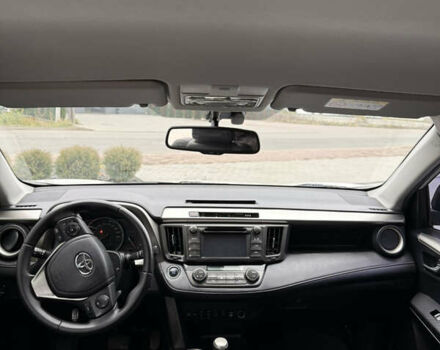 Білий Тойота РАВ 4, об'ємом двигуна 2.23 л та пробігом 220 тис. км за 17200 $, фото 17 на Automoto.ua