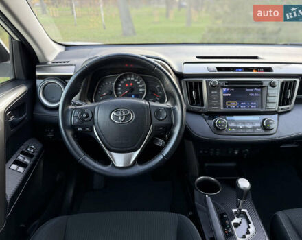 Белый Тойота РАВ 4, объемом двигателя 2 л и пробегом 98 тыс. км за 18200 $, фото 46 на Automoto.ua