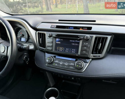 Белый Тойота РАВ 4, объемом двигателя 2 л и пробегом 98 тыс. км за 18200 $, фото 41 на Automoto.ua