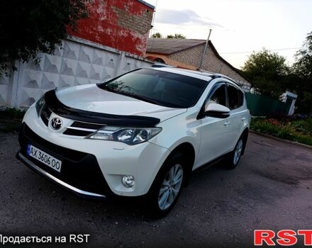 Белый Тойота РАВ 4, объемом двигателя 2.2 л и пробегом 209 тыс. км за 18600 $, фото 2 на Automoto.ua
