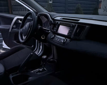 Белый Тойота РАВ 4, объемом двигателя 2.49 л и пробегом 252 тыс. км за 15500 $, фото 25 на Automoto.ua