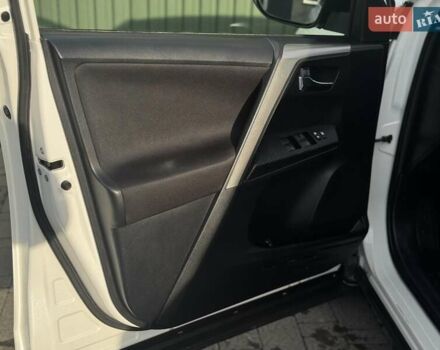 Белый Тойота РАВ 4, объемом двигателя 2.23 л и пробегом 182 тыс. км за 14500 $, фото 48 на Automoto.ua