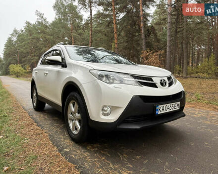 Тойота РАВ 4 2013 у Києві на Automoto.ua Білий Тойота РАВ 4, об'ємом двигуна 2 л та пробігом 192 тис. км за 16800 $, фото 2 на Automoto.ua