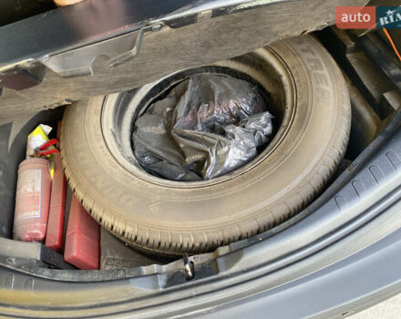 Білий Тойота РАВ 4, об'ємом двигуна 2.23 л та пробігом 158 тис. км за 15400 $, фото 48 на Automoto.ua