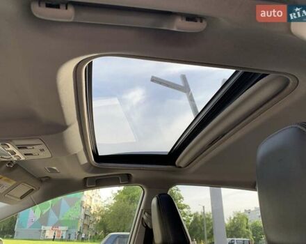 Белый Тойота РАВ 4, объемом двигателя 2.5 л и пробегом 139 тыс. км за 19000 $, фото 7 на Automoto.ua