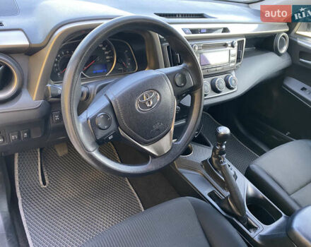 Білий Тойота РАВ 4, об'ємом двигуна 2.23 л та пробігом 158 тис. км за 15400 $, фото 53 на Automoto.ua