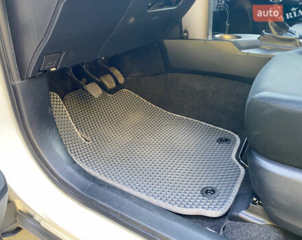 Білий Тойота РАВ 4, об'ємом двигуна 2.23 л та пробігом 158 тис. км за 15400 $, фото 39 на Automoto.ua