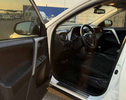 Белый Тойота РАВ 4, объемом двигателя 2.23 л и пробегом 193 тыс. км за 16750 $, фото 18 на Automoto.ua