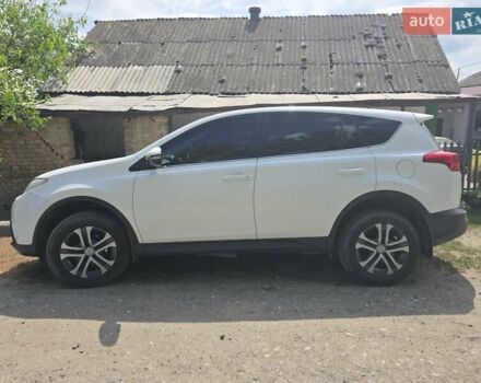 Білий Тойота РАВ 4, об'ємом двигуна 2.23 л та пробігом 264 тис. км за 15000 $, фото 2 на Automoto.ua