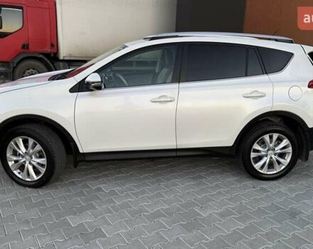 Тойота РАВ 4 2013 в Тернополе на Automoto.ua Белый Тойота РАВ 4, объемом двигателя 2.49 л и пробегом 169 тыс. км за 15999 $, фото 4 на Automoto.ua