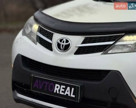 Білий Тойота РАВ 4, об'ємом двигуна 2.23 л та пробігом 209 тис. км за 14900 $, фото 7 на Automoto.ua