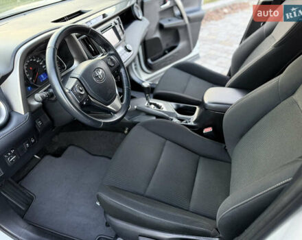 Белый Тойота РАВ 4, объемом двигателя 2 л и пробегом 98 тыс. км за 18200 $, фото 35 на Automoto.ua