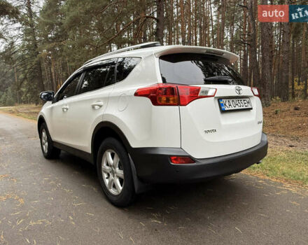 Тойота РАВ 4 2013 у Києві на Automoto.ua Білий Тойота РАВ 4, об'ємом двигуна 2 л та пробігом 192 тис. км за 16800 $, фото 10 на Automoto.ua