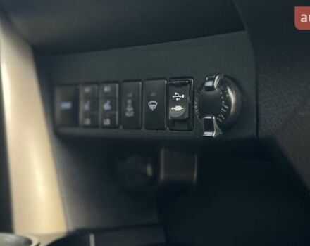 Белый Тойота РАВ 4, объемом двигателя 2.23 л и пробегом 182 тыс. км за 14500 $, фото 63 на Automoto.ua