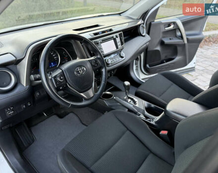 Белый Тойота РАВ 4, объемом двигателя 2 л и пробегом 98 тыс. км за 18200 $, фото 32 на Automoto.ua