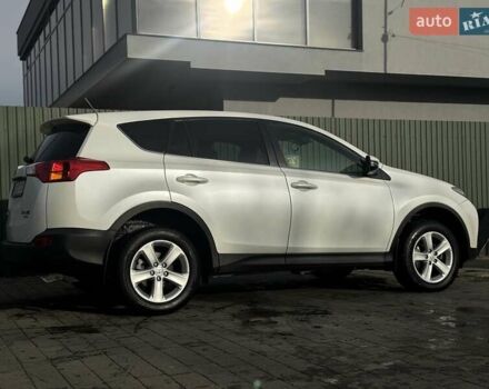 Белый Тойота РАВ 4, объемом двигателя 2.23 л и пробегом 182 тыс. км за 14500 $, фото 8 на Automoto.ua