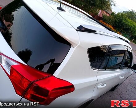 Белый Тойота РАВ 4, объемом двигателя 2.2 л и пробегом 209 тыс. км за 18600 $, фото 1 на Automoto.ua