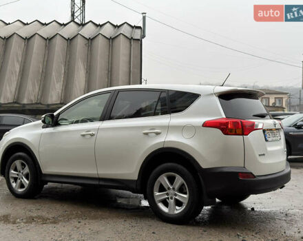 Белый Тойота РАВ 4, объемом двигателя 2.23 л и пробегом 250 тыс. км за 16300 $, фото 4 на Automoto.ua