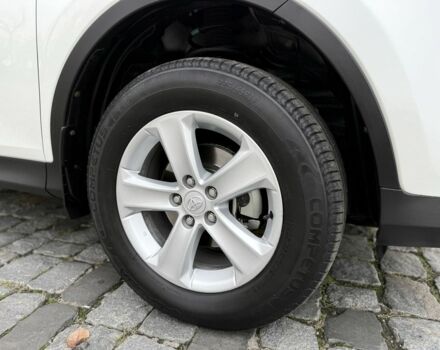 Белый Тойота РАВ 4, объемом двигателя 2 л и пробегом 96 тыс. км за 17800 $, фото 10 на Automoto.ua