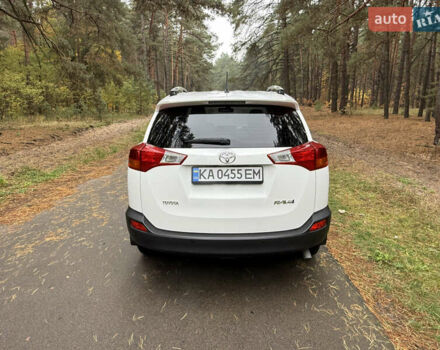 Тойота РАВ 4 2013 у Києві на Automoto.ua Білий Тойота РАВ 4, об'ємом двигуна 2 л та пробігом 192 тис. км за 16800 $, фото 11 на Automoto.ua