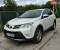 Белый Тойота РАВ 4, объемом двигателя 2.23 л и пробегом 221 тыс. км за 15000 $, фото 1 на Automoto.ua