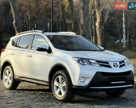 Белый Тойота РАВ 4, объемом двигателя 2 л и пробегом 98 тыс. км за 18200 $, фото 3 на Automoto.ua