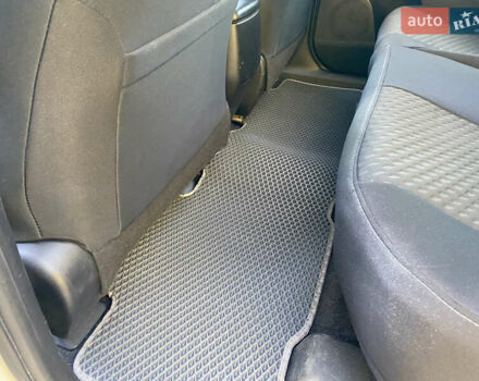 Білий Тойота РАВ 4, об'ємом двигуна 2.23 л та пробігом 158 тис. км за 15400 $, фото 41 на Automoto.ua