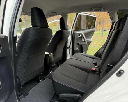 Белый Тойота РАВ 4, объемом двигателя 2 л и пробегом 96 тыс. км за 17800 $, фото 17 на Automoto.ua