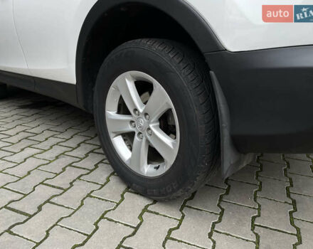 Белый Тойота РАВ 4, объемом двигателя 2.5 л и пробегом 250 тыс. км за 14000 $, фото 15 на Automoto.ua