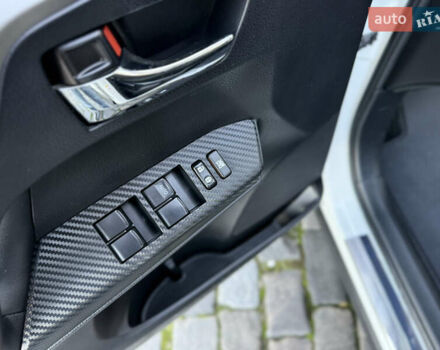 Белый Тойота РАВ 4, объемом двигателя 2 л и пробегом 98 тыс. км за 18200 $, фото 31 на Automoto.ua