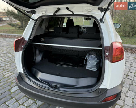 Белый Тойота РАВ 4, объемом двигателя 2 л и пробегом 98 тыс. км за 18200 $, фото 48 на Automoto.ua