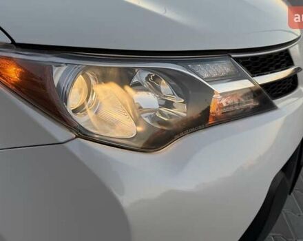 Тойота РАВ 4 2013 в Тернополе на Automoto.ua Белый Тойота РАВ 4, объемом двигателя 2.49 л и пробегом 169 тыс. км за 15999 $, фото 12 на Automoto.ua