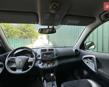 Білий Тойота РАВ 4, об'ємом двигуна 2.23 л та пробігом 199 тис. км за 14300 $, фото 13 на Automoto.ua