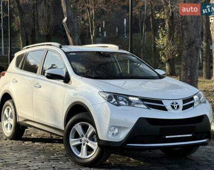 Белый Тойота РАВ 4, объемом двигателя 2 л и пробегом 98 тыс. км за 18200 $, фото 1 на Automoto.ua