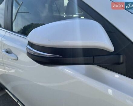 Белый Тойота РАВ 4, объемом двигателя 2.5 л и пробегом 139 тыс. км за 19000 $, фото 9 на Automoto.ua