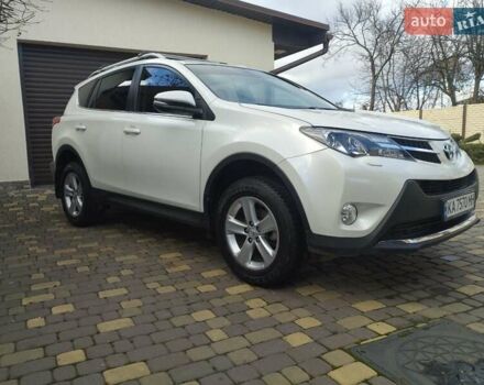 Білий Тойота РАВ 4, об'ємом двигуна 2.49 л та пробігом 107 тис. км за 18900 $, фото 2 на Automoto.ua