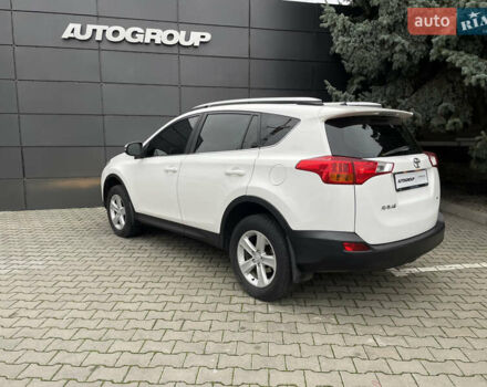 Белый Тойота РАВ 4, объемом двигателя 2.5 л и пробегом 250 тыс. км за 14000 $, фото 7 на Automoto.ua