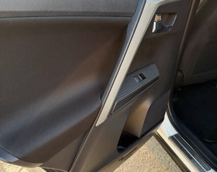 Белый Тойота РАВ 4, объемом двигателя 2.23 л и пробегом 193 тыс. км за 16750 $, фото 20 на Automoto.ua