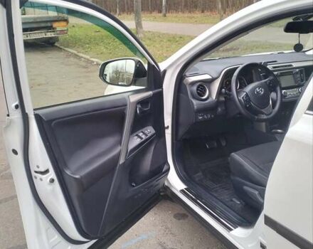 Белый Тойота РАВ 4, объемом двигателя 2.23 л и пробегом 309 тыс. км за 15300 $, фото 9 на Automoto.ua